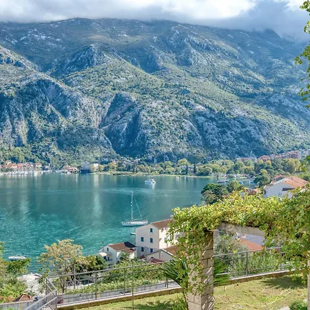 Kotor Vista Seaview Apartment By Mn Property Muo Exterior photo